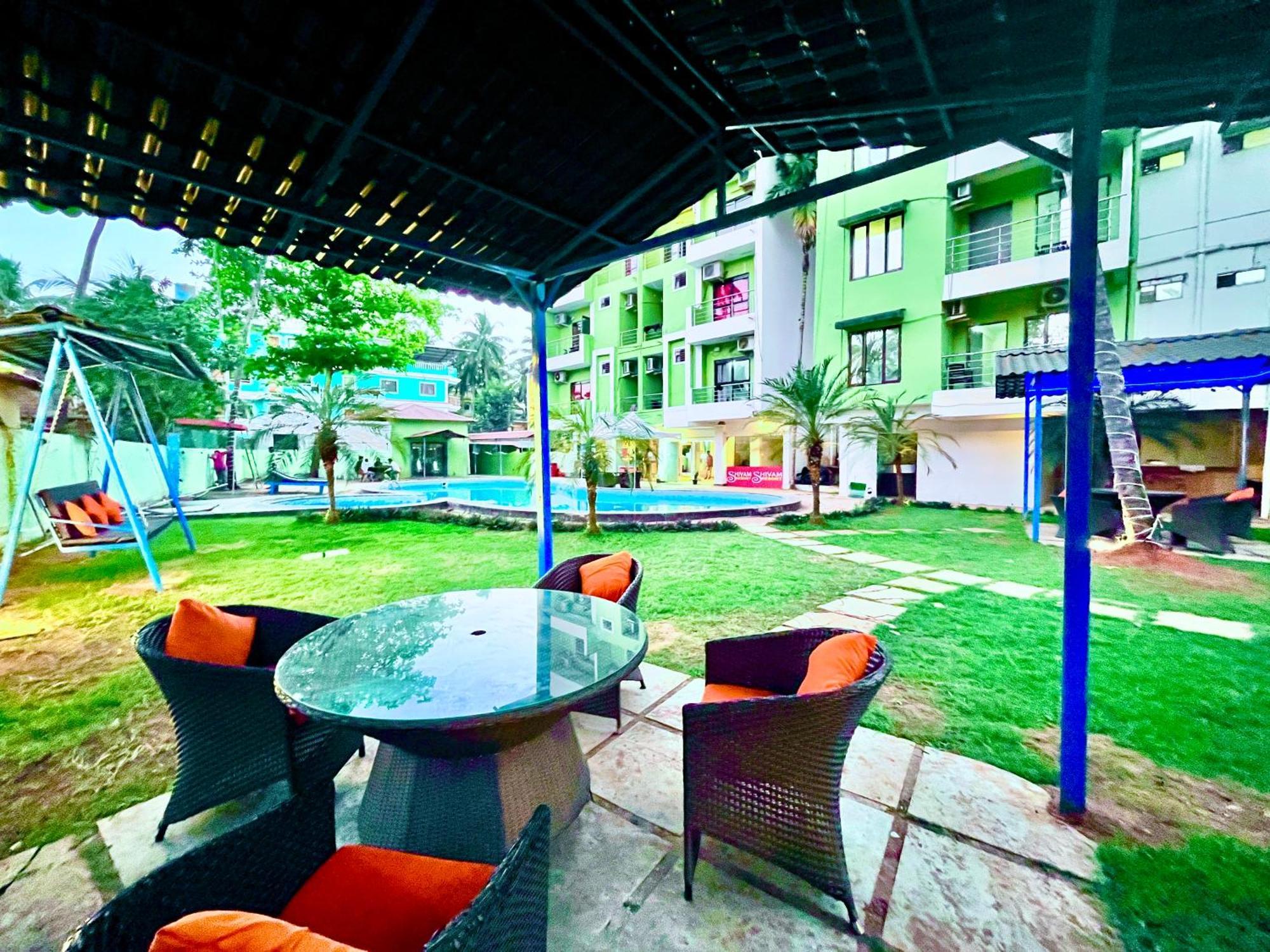 Summer Beach Resort, Goa - #Near Baga Beach #Swimming Pool #Garden #Bar #Lift #Premium Rooms #Property Of The Year #70565-84665 Calangute Exterior photo