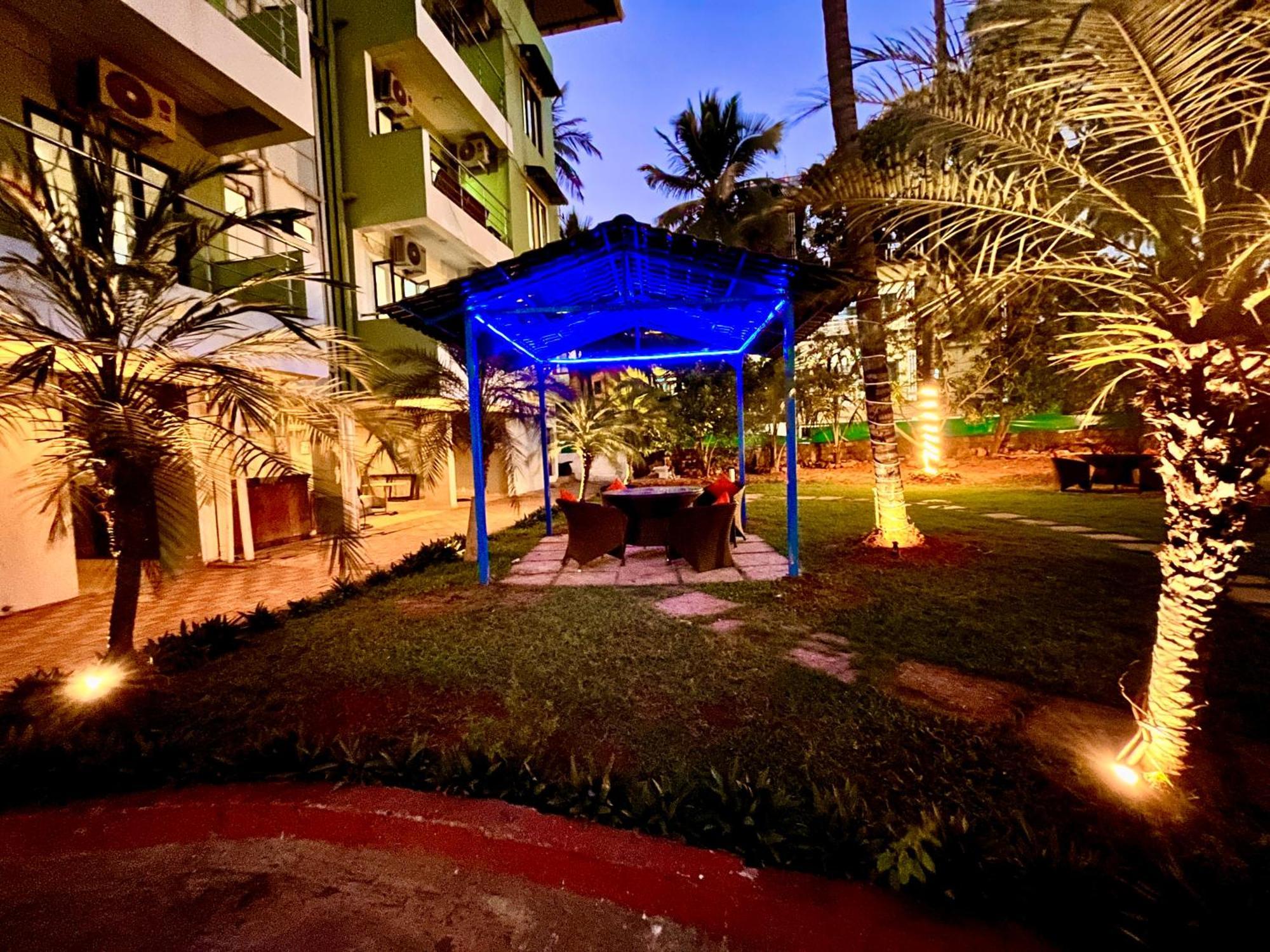 Summer Beach Resort, Goa - #Near Baga Beach #Swimming Pool #Garden #Bar #Lift #Premium Rooms #Property Of The Year #70565-84665 Calangute Exterior photo